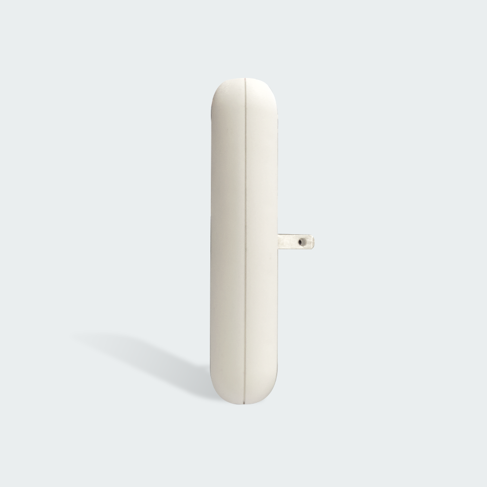 ROYU 4 International + 2 Flat Pin Adapter