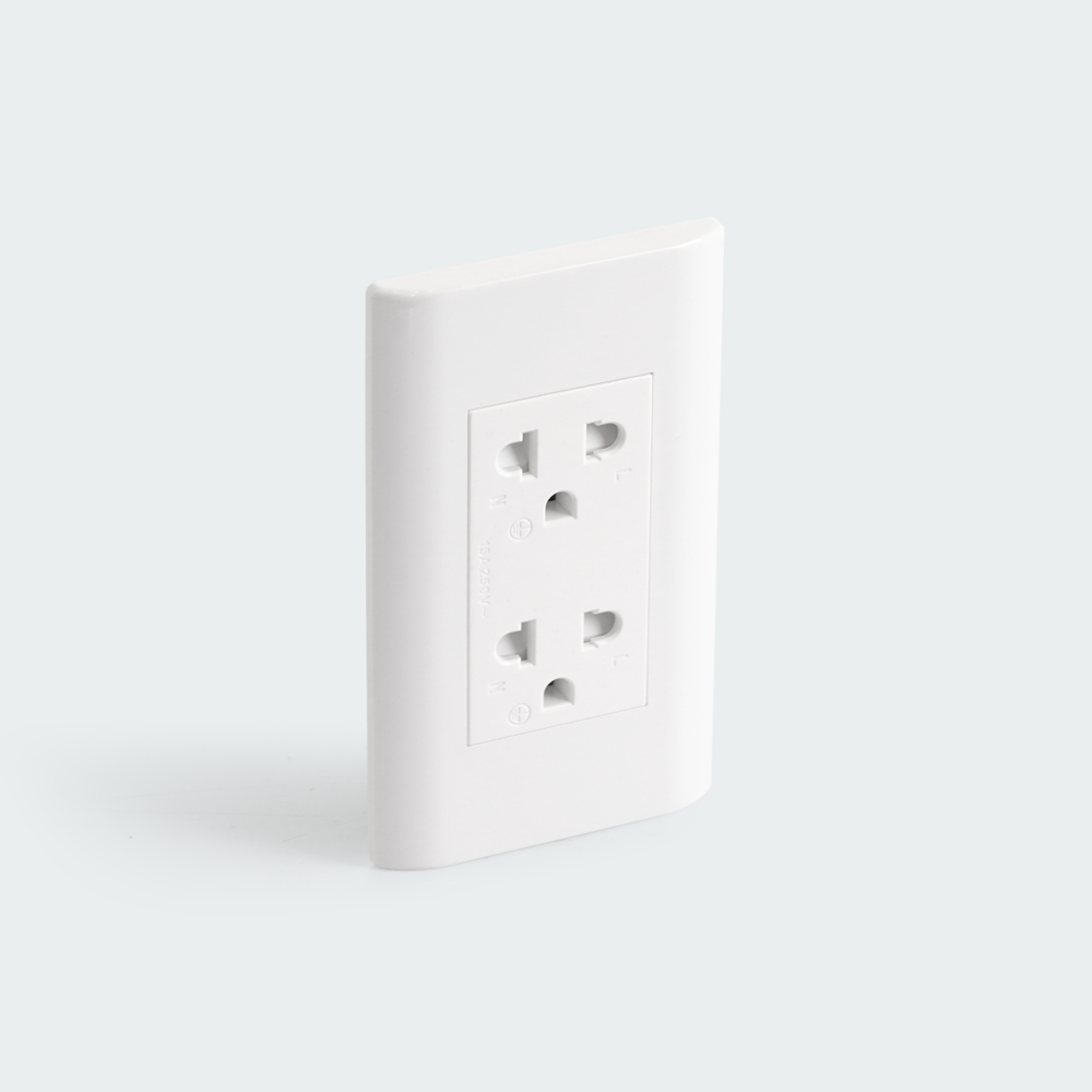 ROYU Plano Duplex Universal Outlet with Ground and Shutter Set - White