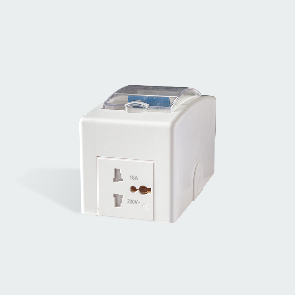 ROYU Mini Safety Breaker 16A with Cover and Outlet